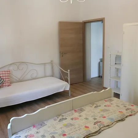 Apartman Tiana Zára