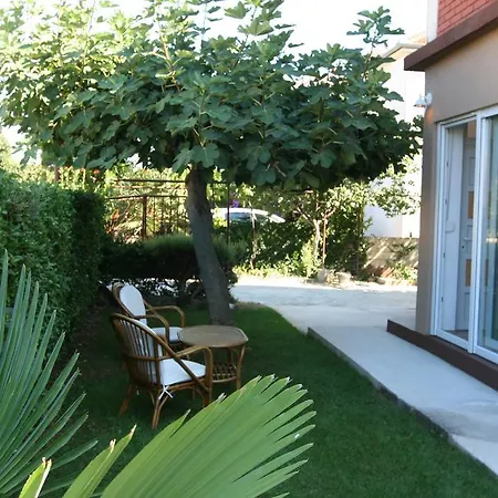 Tiana Apartment *